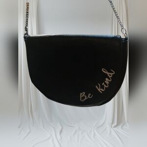 ▪︎ Stylish 'Be Kind' Shoulder Bag